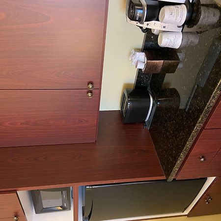 Best Western Plus Grand-Sault Hotel & Suites Bagian luar foto