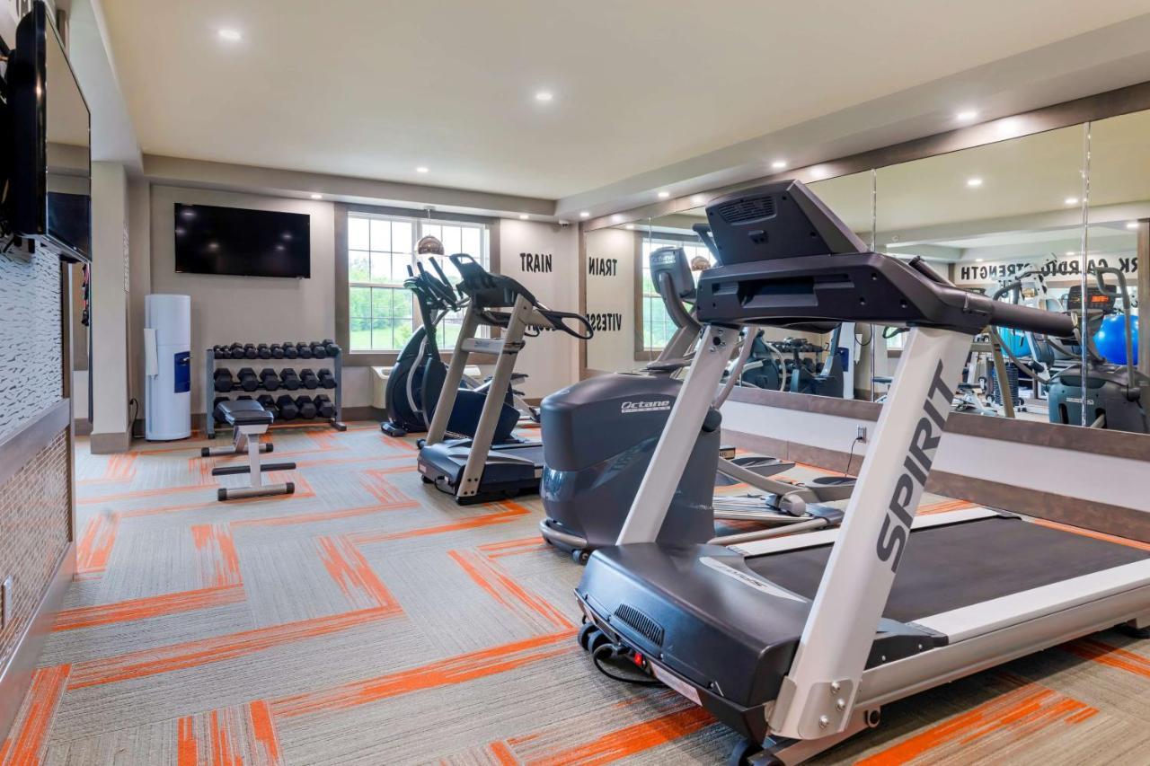 Best Western Plus Grand-Sault Hotel & Suites Bagian luar foto