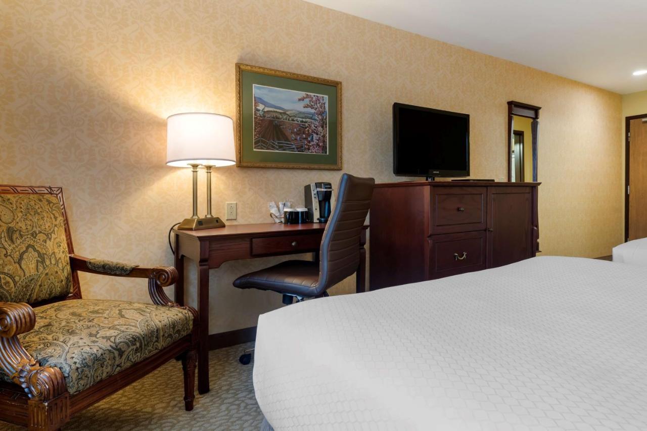 Best Western Plus Grand-Sault Hotel & Suites Bagian luar foto