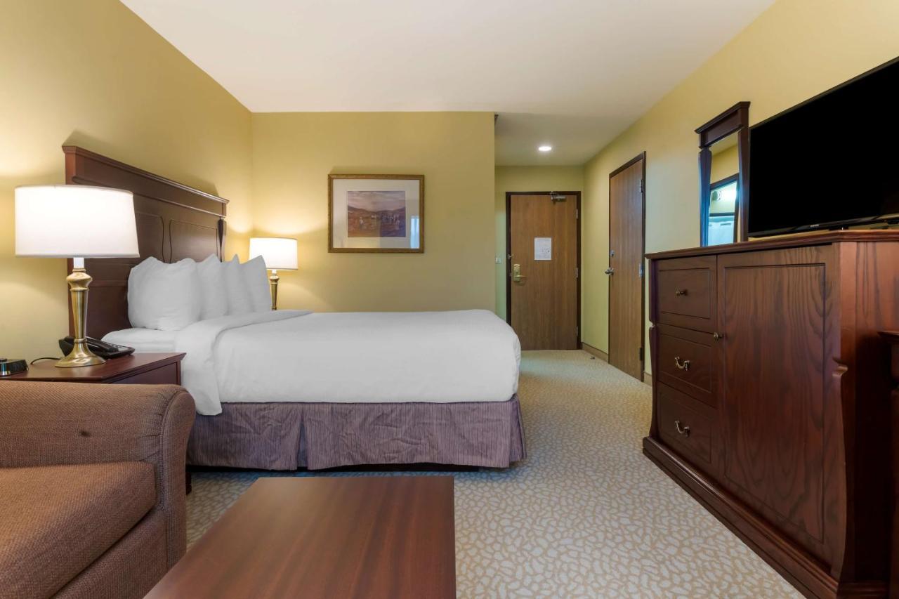 Best Western Plus Grand-Sault Hotel & Suites Bagian luar foto