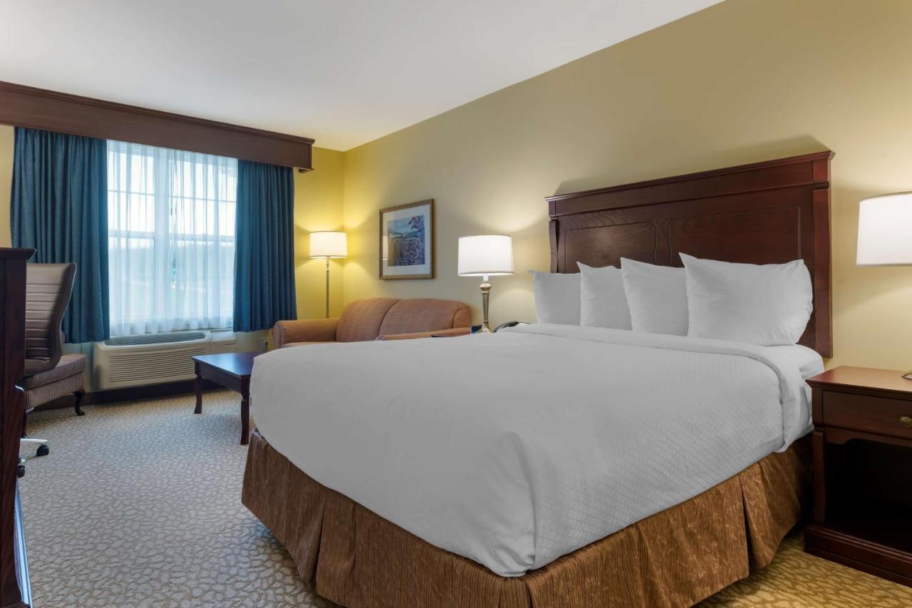 Best Western Plus Grand-Sault Hotel & Suites Bagian luar foto