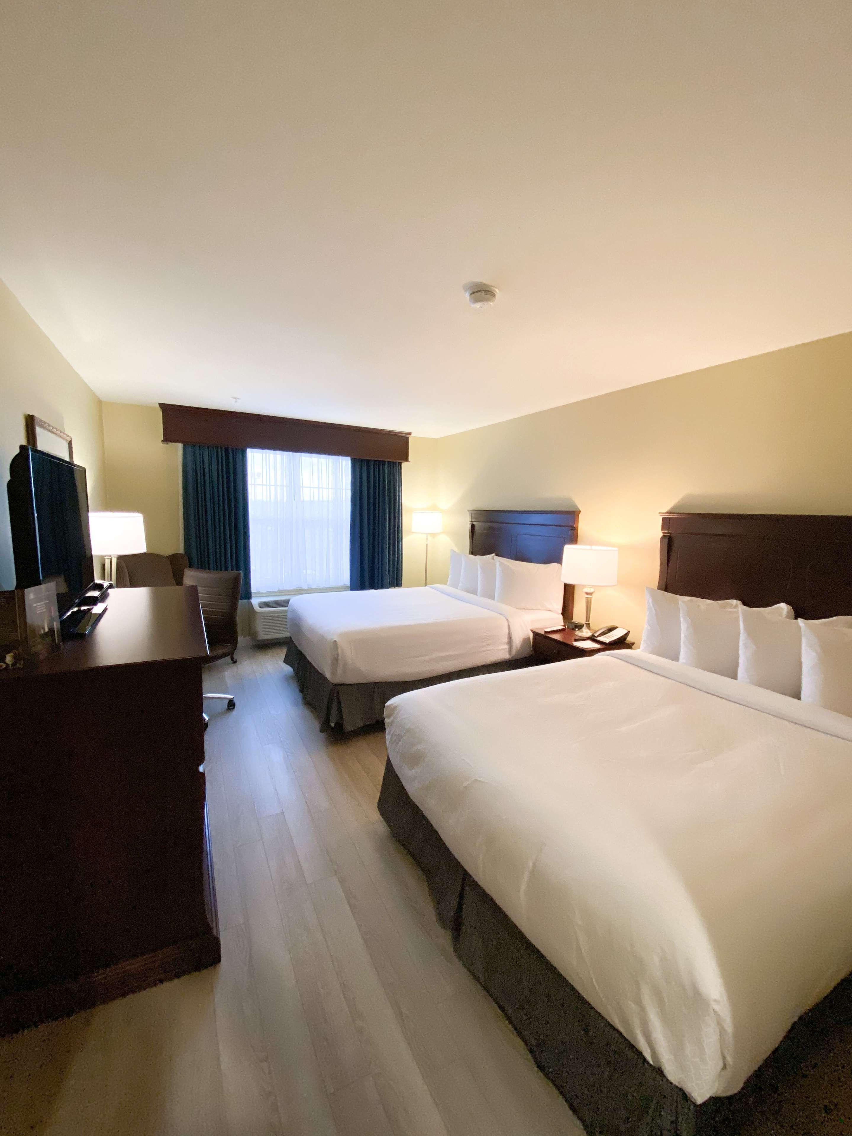 Best Western Plus Grand-Sault Hotel & Suites Bagian luar foto