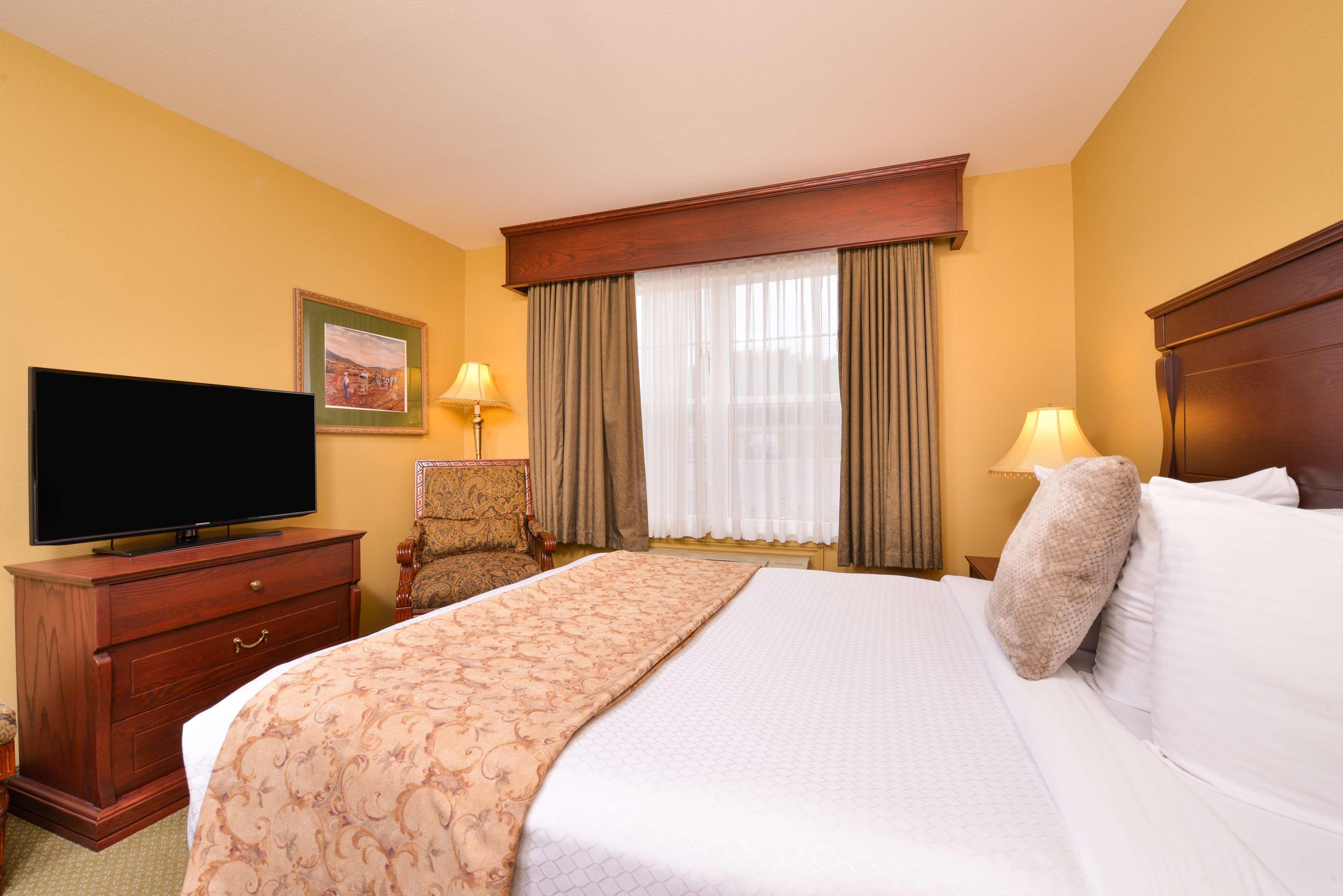 Best Western Plus Grand-Sault Hotel & Suites Bagian luar foto