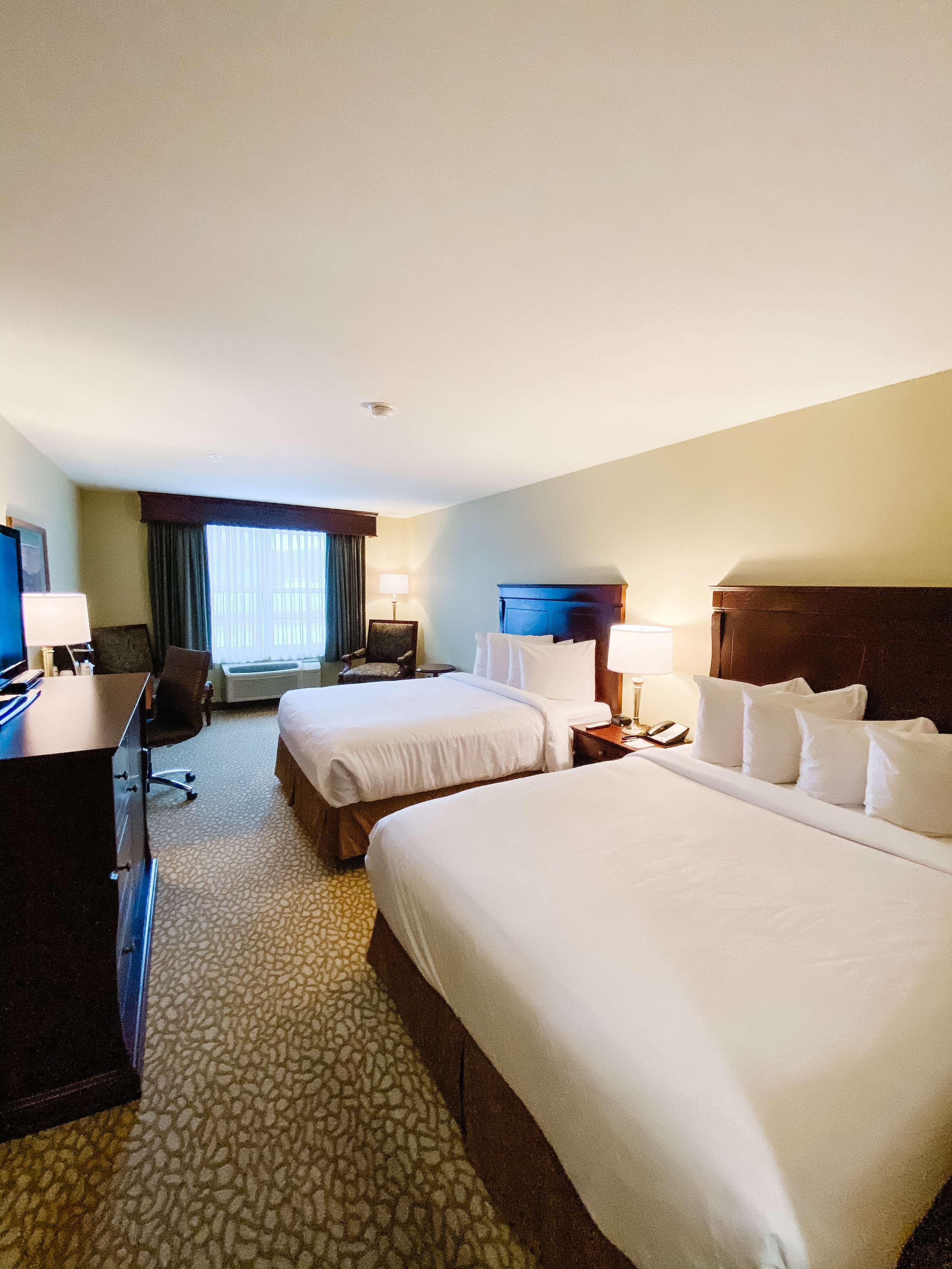 Best Western Plus Grand-Sault Hotel & Suites Bagian luar foto