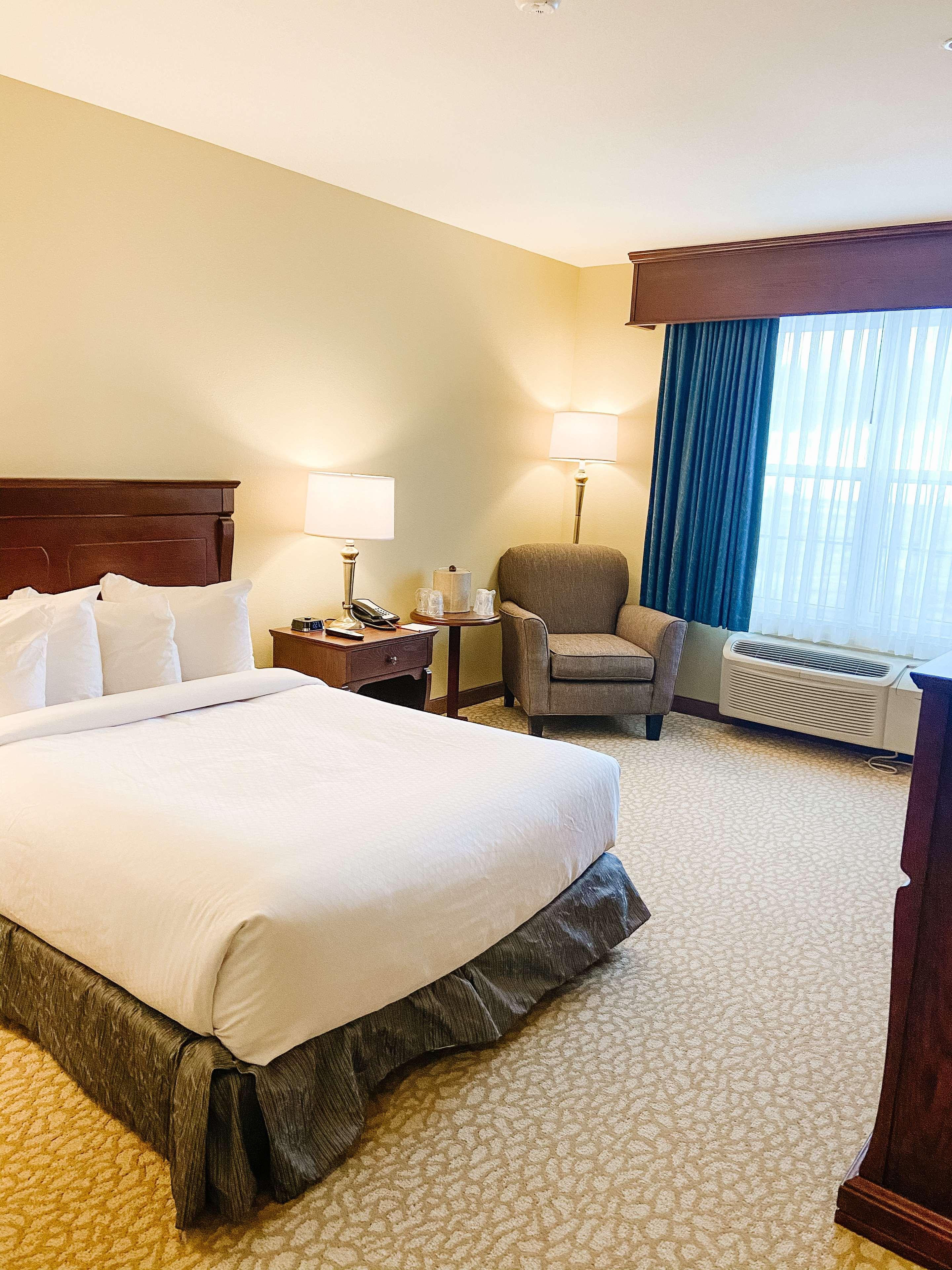 Best Western Plus Grand-Sault Hotel & Suites Bagian luar foto