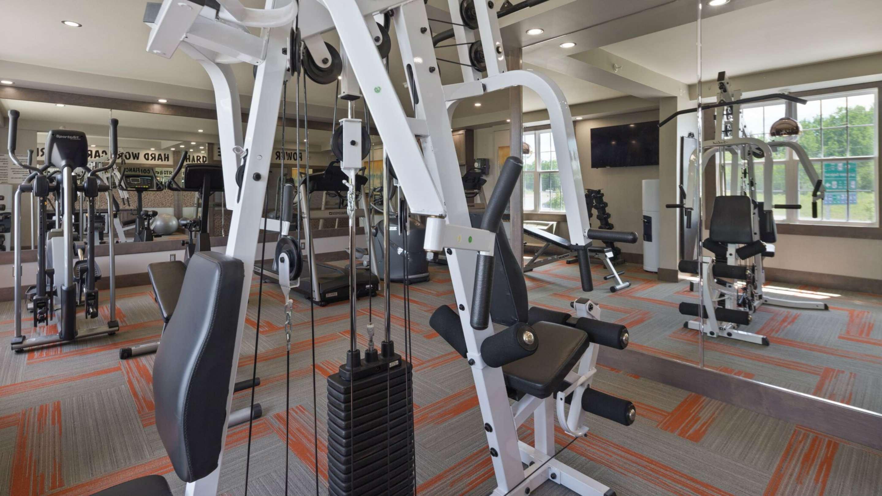 Best Western Plus Grand-Sault Hotel & Suites Bagian luar foto