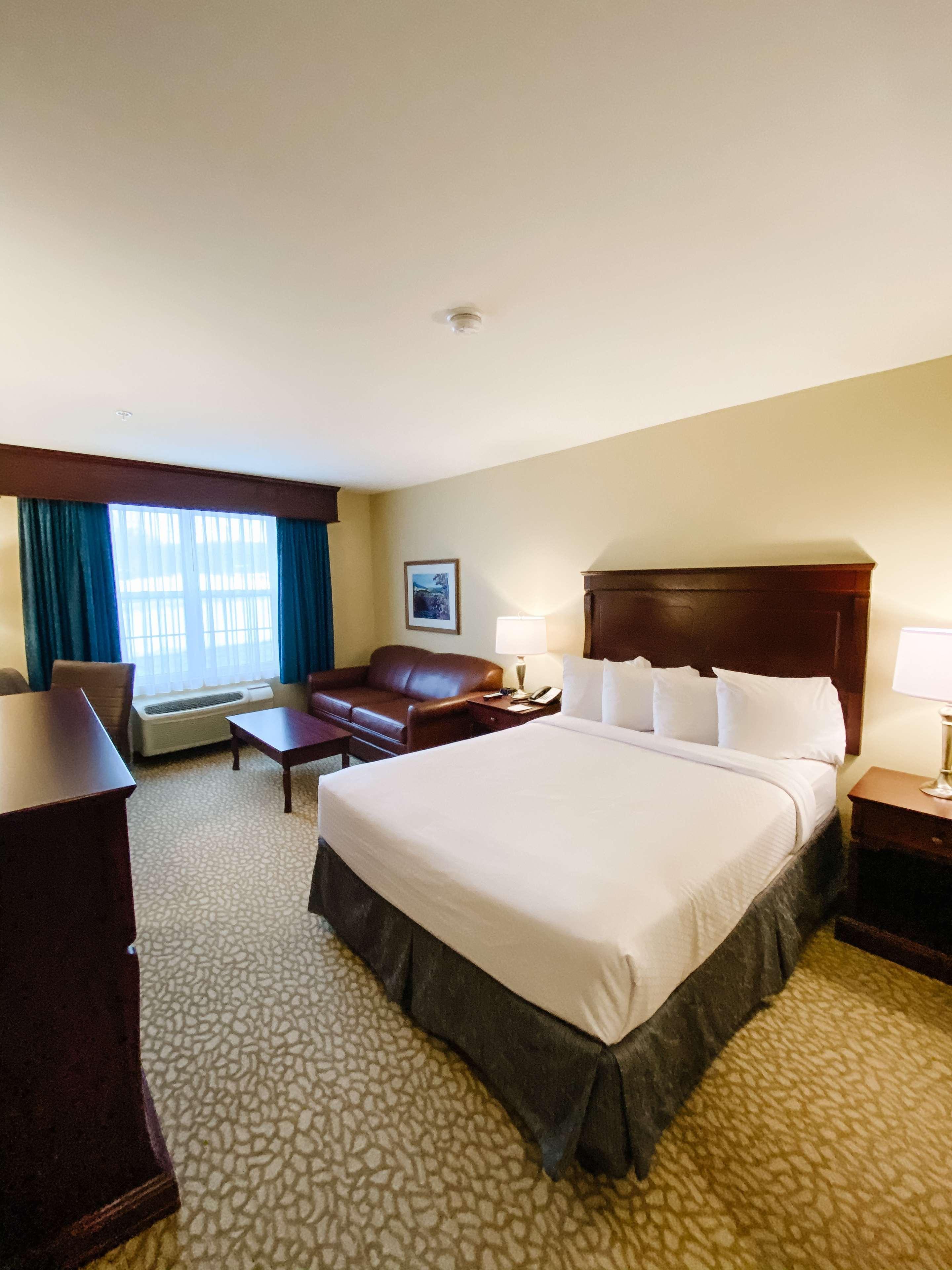 Best Western Plus Grand-Sault Hotel & Suites Bagian luar foto