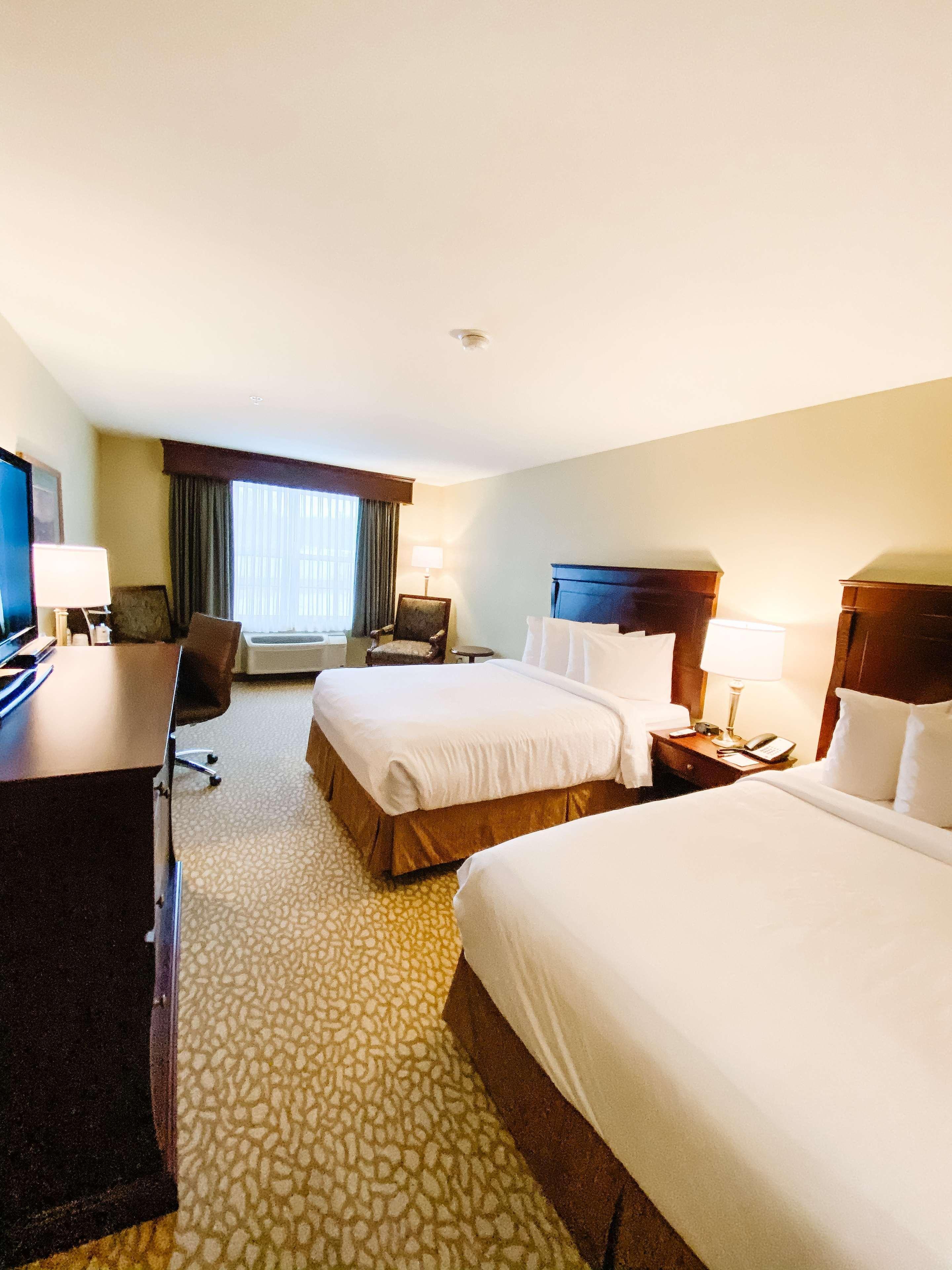 Best Western Plus Grand-Sault Hotel & Suites Bagian luar foto
