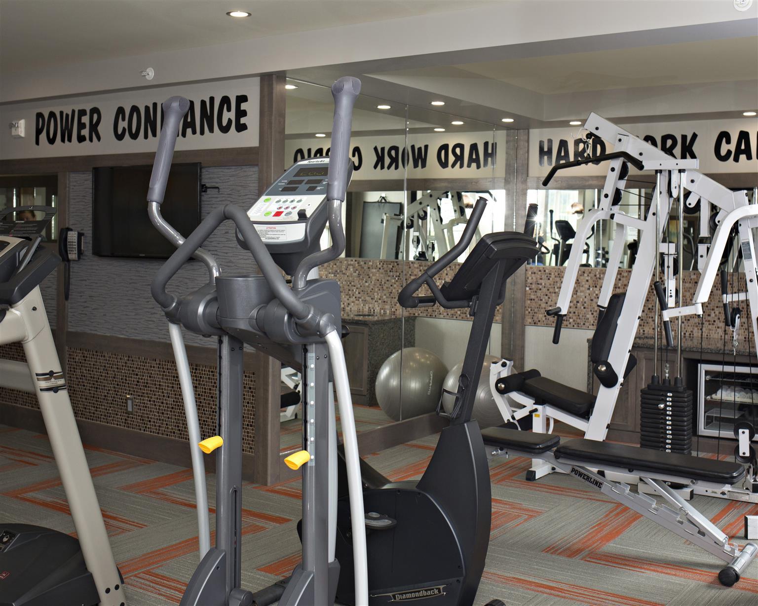 Best Western Plus Grand-Sault Hotel & Suites Bagian luar foto